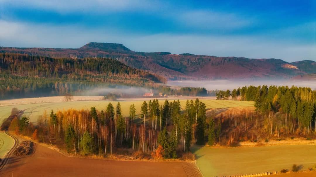 Wataha Pod Basztami - Wadera - Domki Caloroczne Radkow Zewnętrze zdjęcie